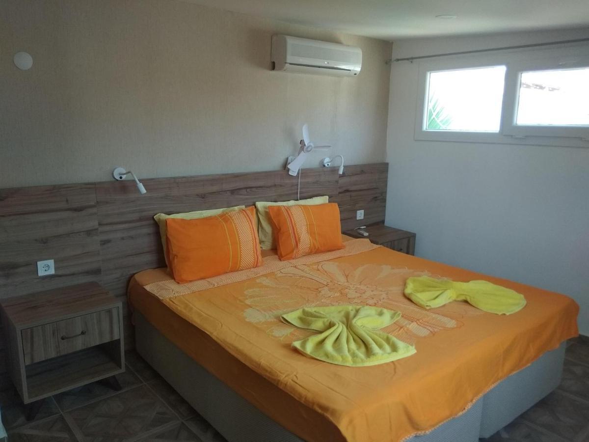 Paddys Apartments Ovacik โอลลุนเดนิซ ภายนอก รูปภาพ