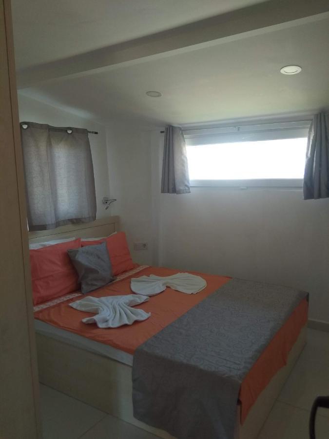 Paddys Apartments Ovacik โอลลุนเดนิซ ภายนอก รูปภาพ