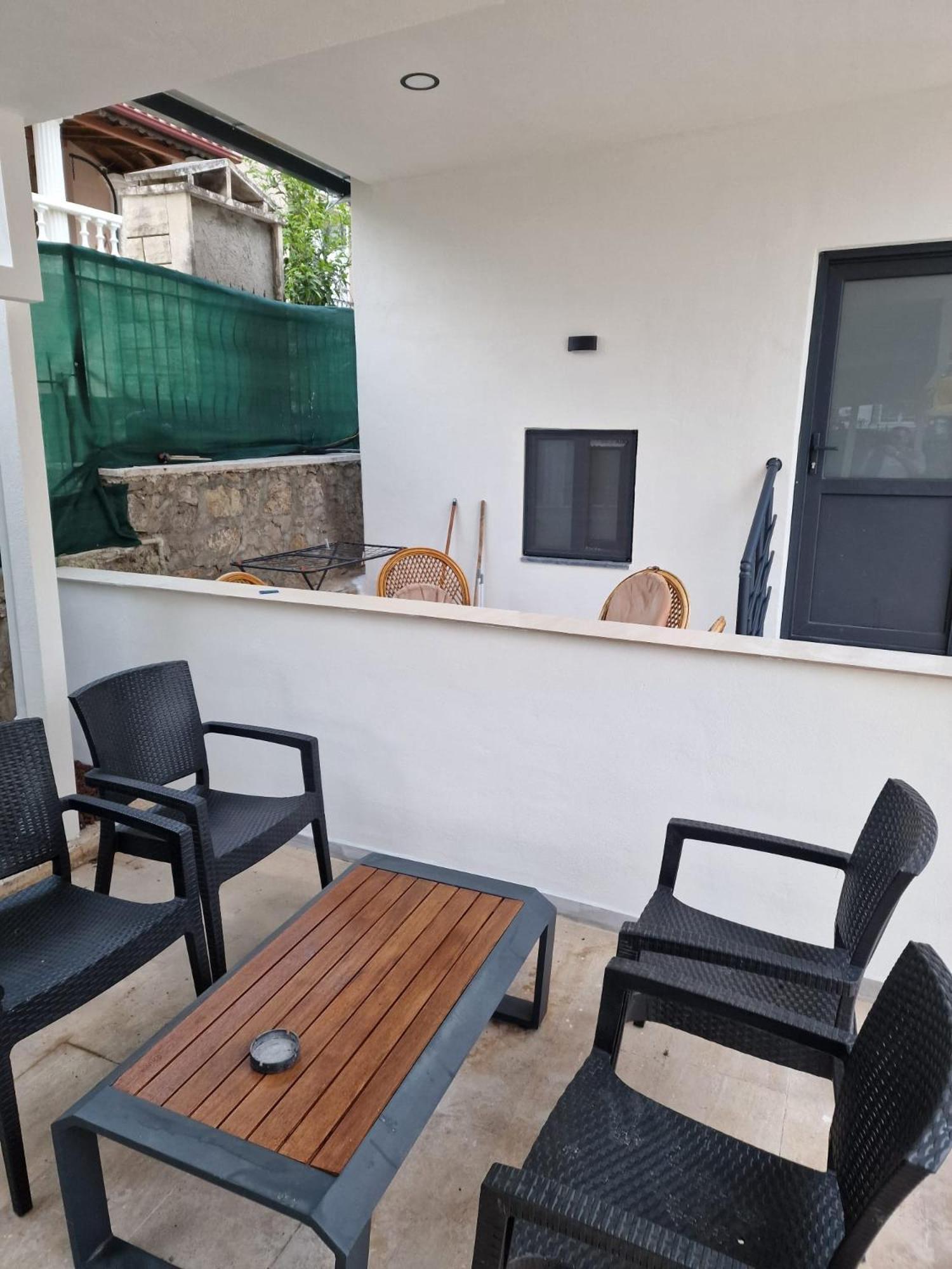 Paddys Apartments Ovacik โอลลุนเดนิซ ภายนอก รูปภาพ