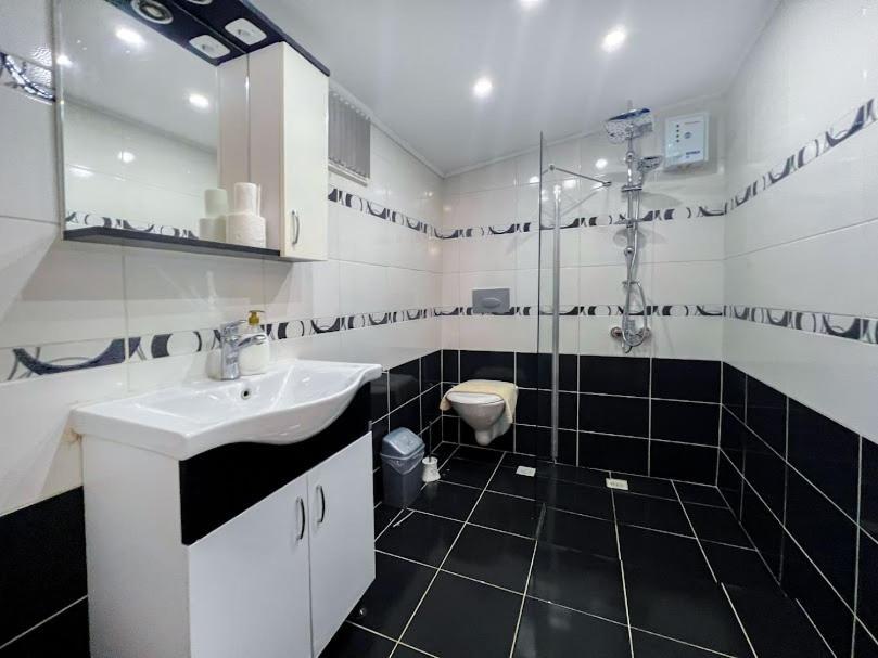 Paddys Apartments Ovacik โอลลุนเดนิซ ภายนอก รูปภาพ