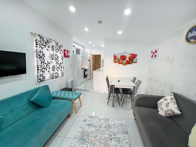 Paddys Apartments Ovacik โอลลุนเดนิซ ภายนอก รูปภาพ