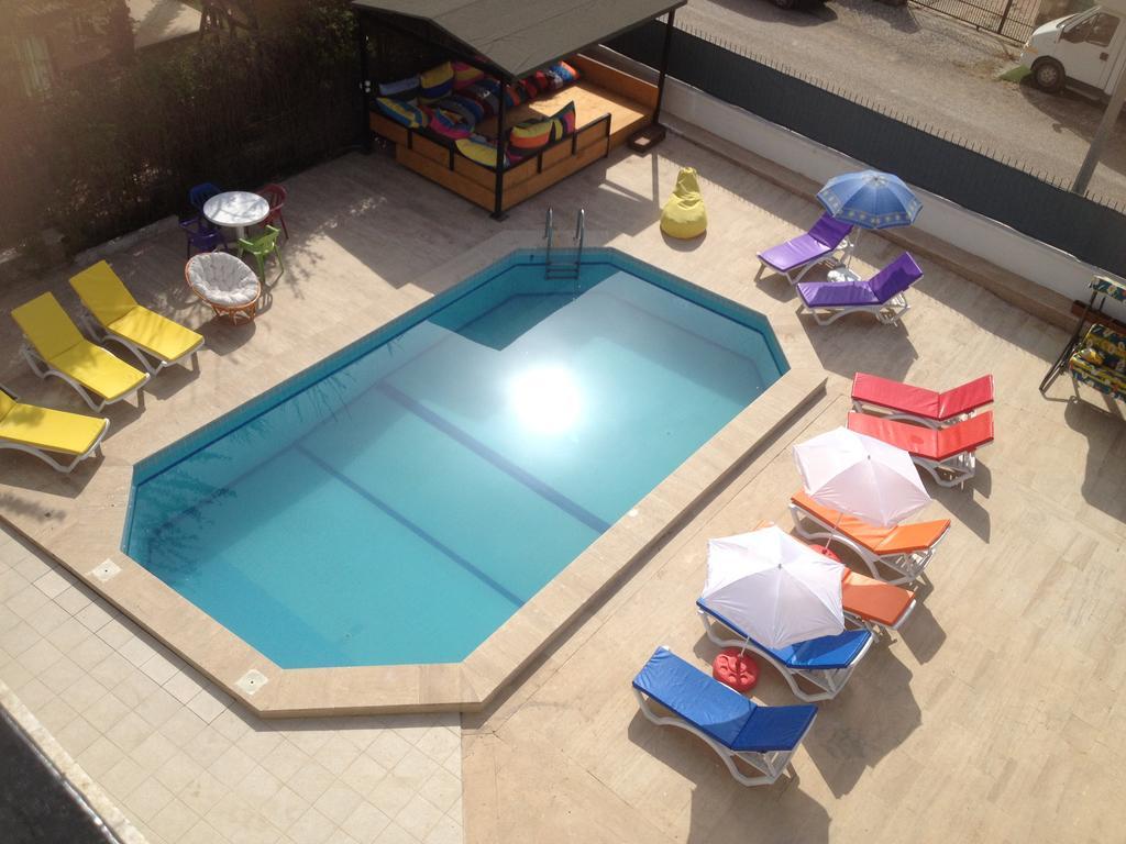 Paddys Apartments Ovacik โอลลุนเดนิซ ภายนอก รูปภาพ