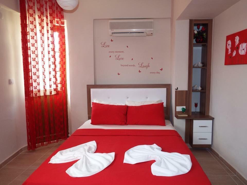 Paddys Apartments Ovacik โอลลุนเดนิซ ภายนอก รูปภาพ
